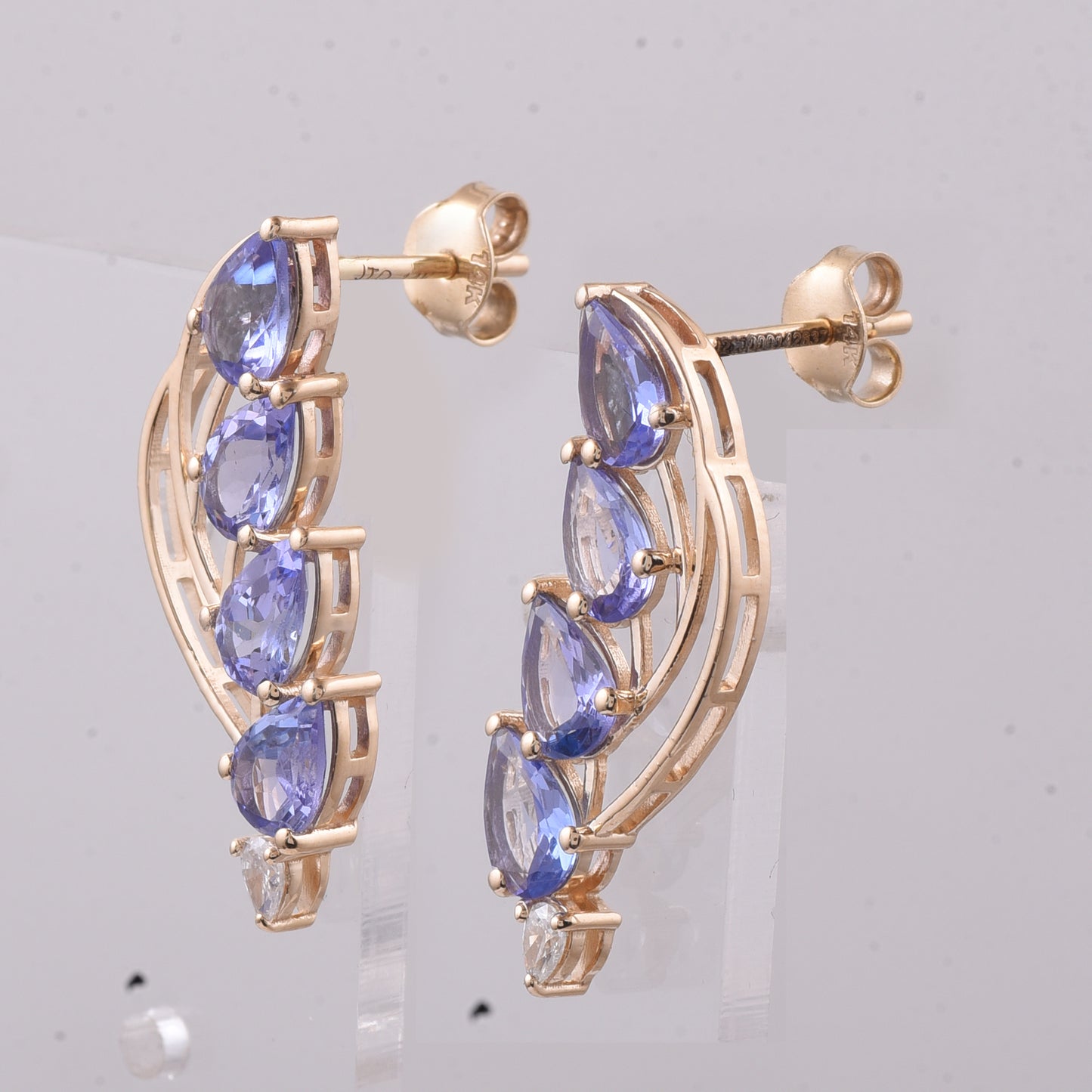 2.61 Ct Pear Natural Tanzanite 14K Gold Earrings