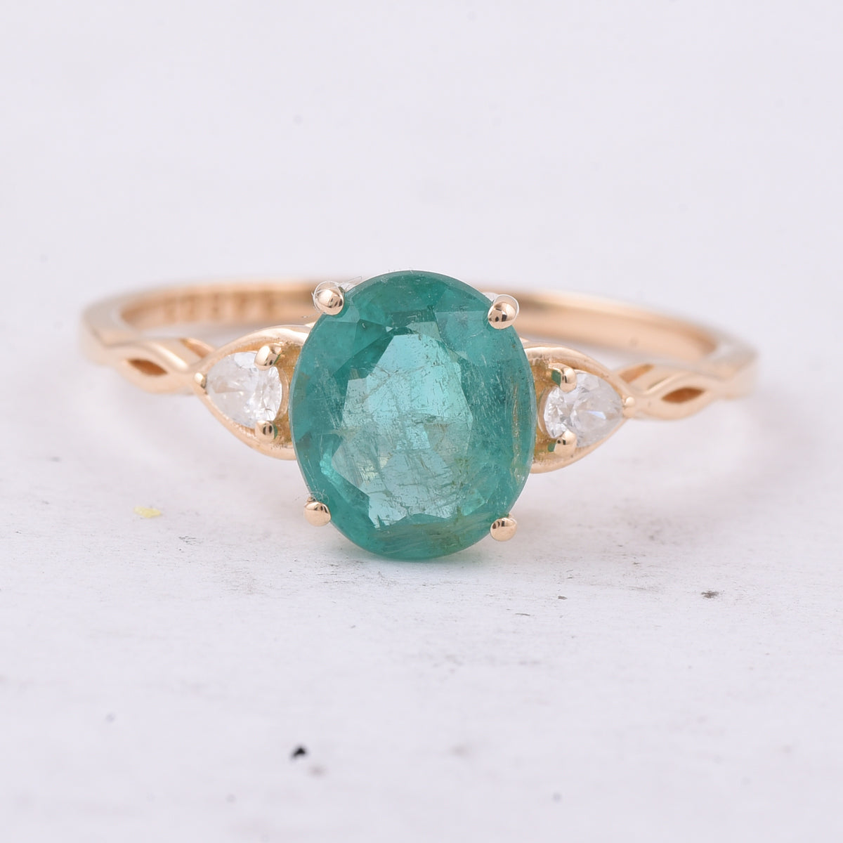 1.56 Ct Oval Natural Emerald 14K Gold Ring