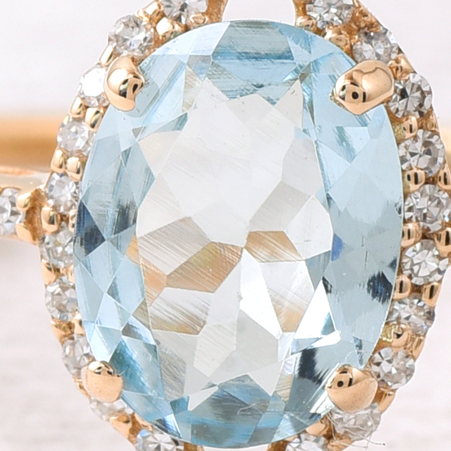 1.07 Ct Oval Mixed Cut Natural Aquamarine 14K Gold Ring