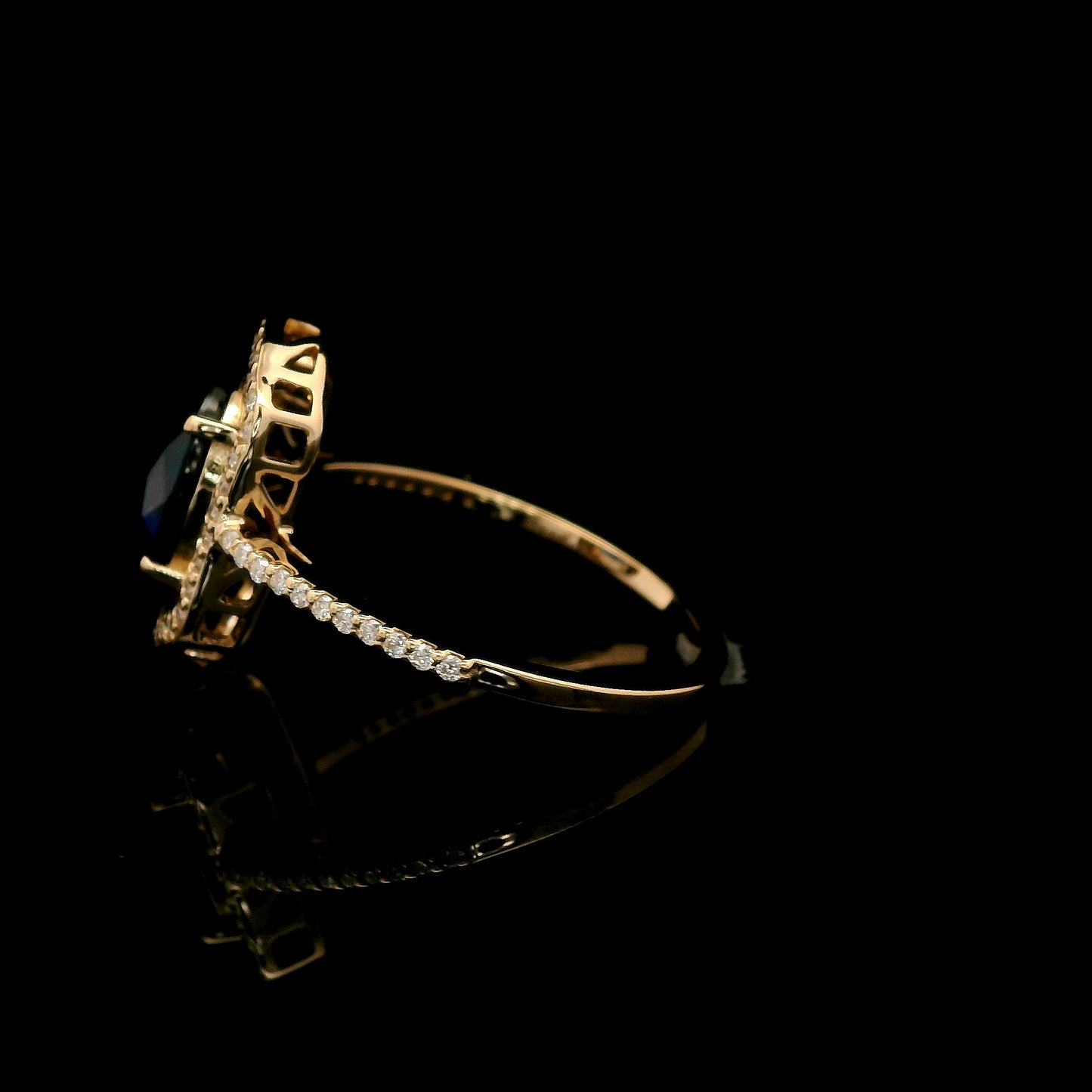 2.39 Ct Oval Mixed Cut Lab Grown Sapphire 14K Gold Ring