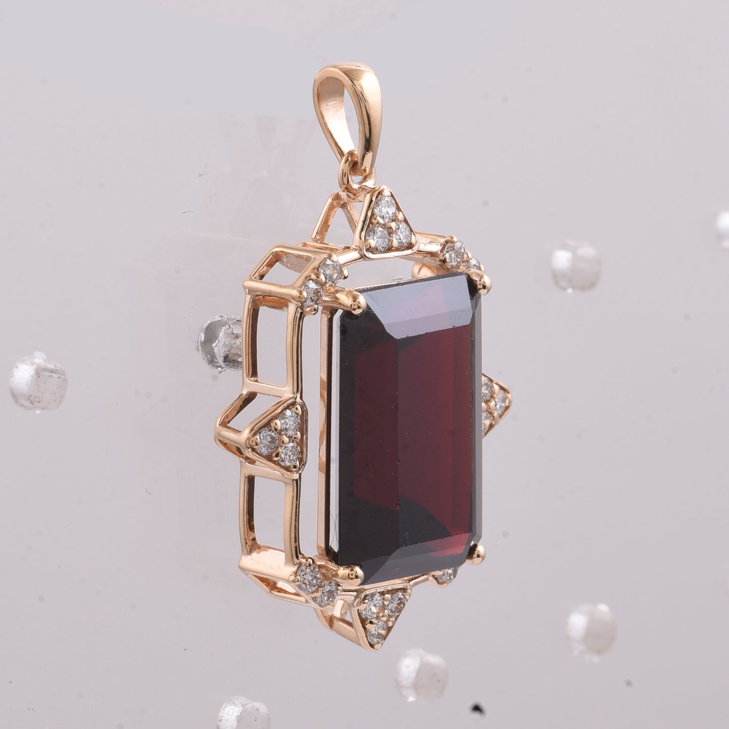 9.13 Ct Octagon Step Cut Natural Garnet 14K Gold Pendant