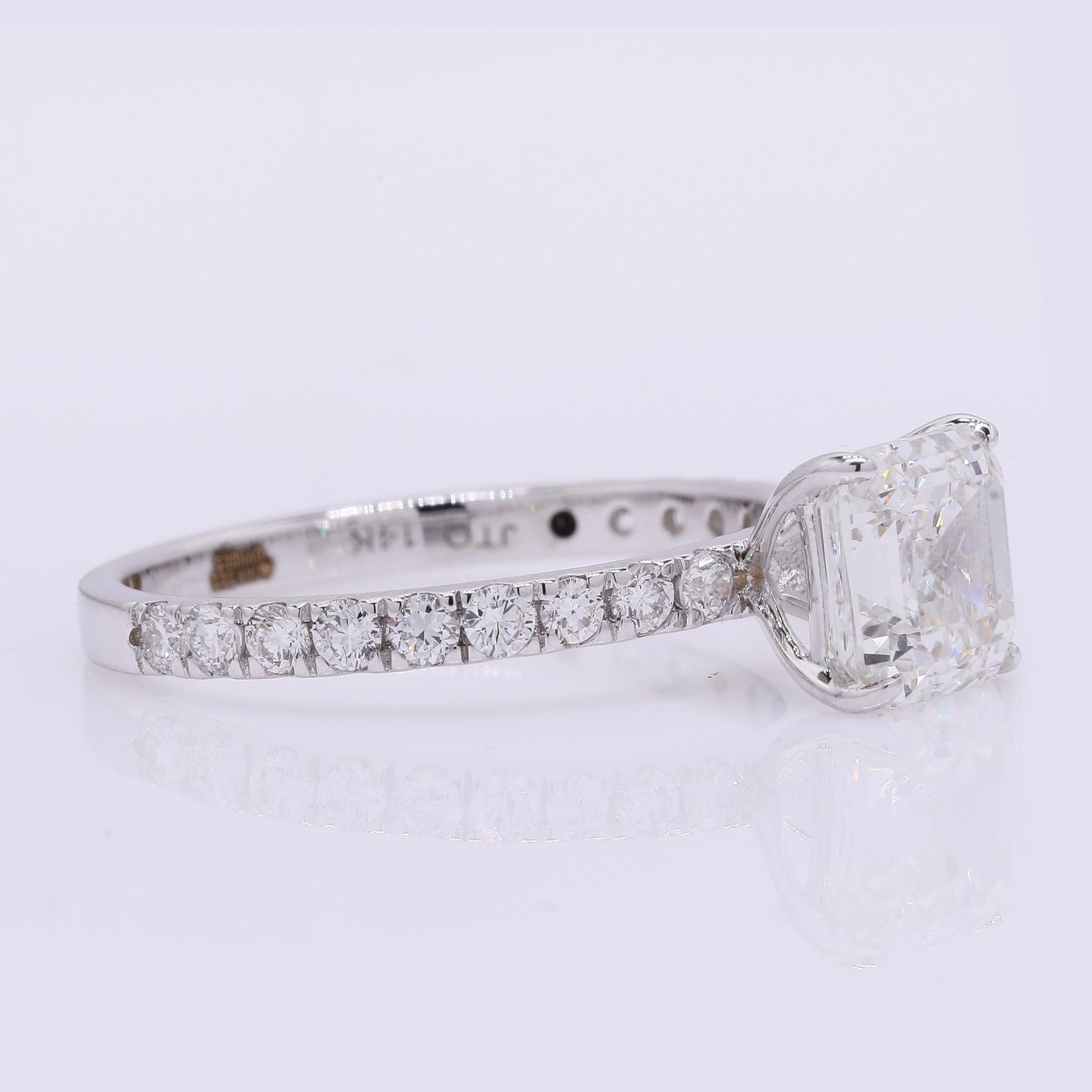 2.40 Carats Lab Grown Diamond 14K Gold Ring