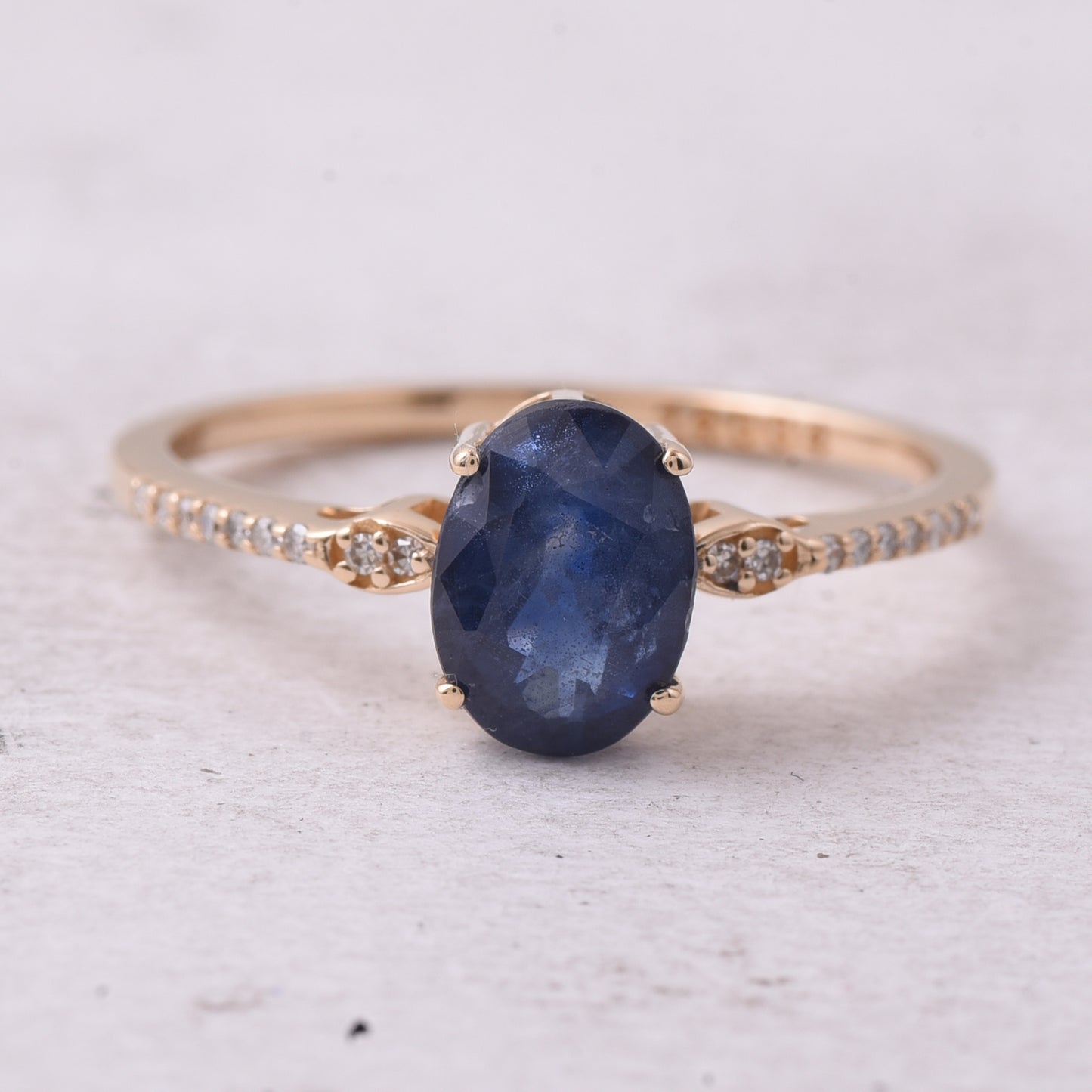 1.76 Ct Oval Mixed Cut Natural Sapphire 14K Gold Ring