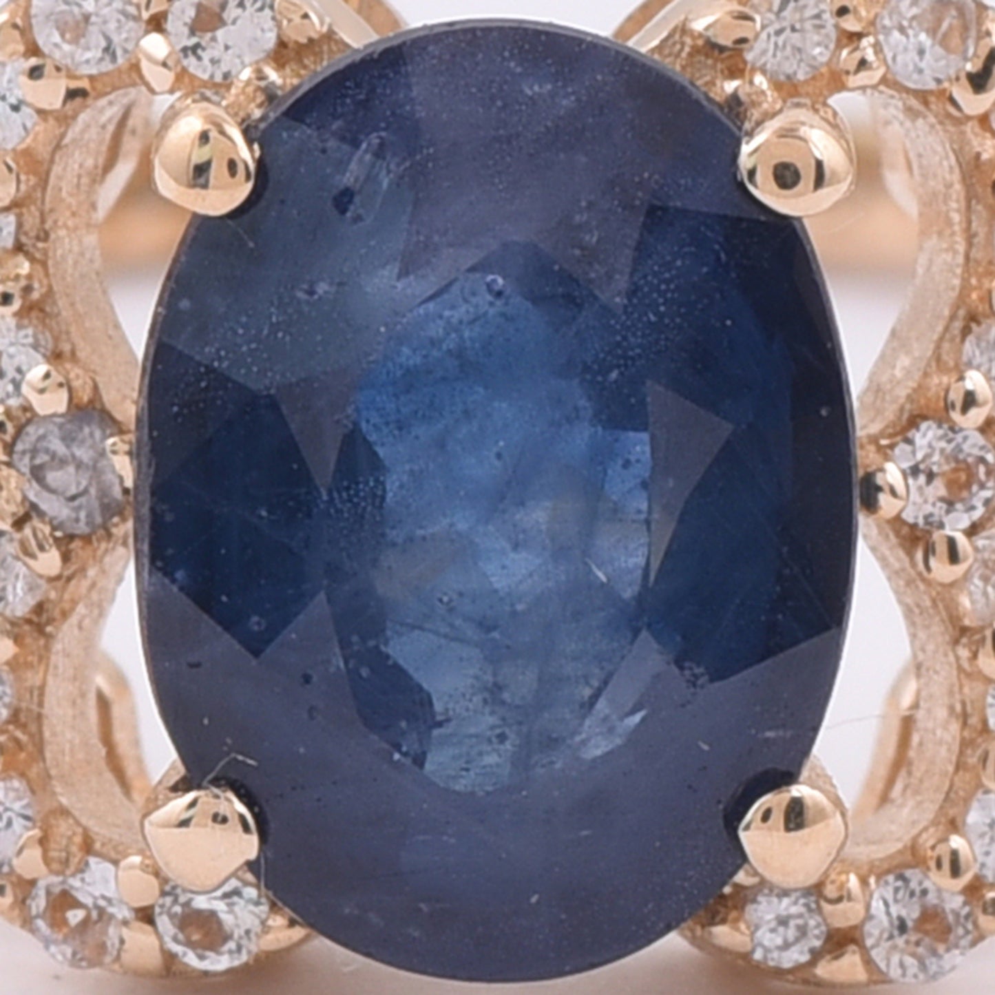 1.70 Ct Oval Natural Sapphire 14K Gold Ring