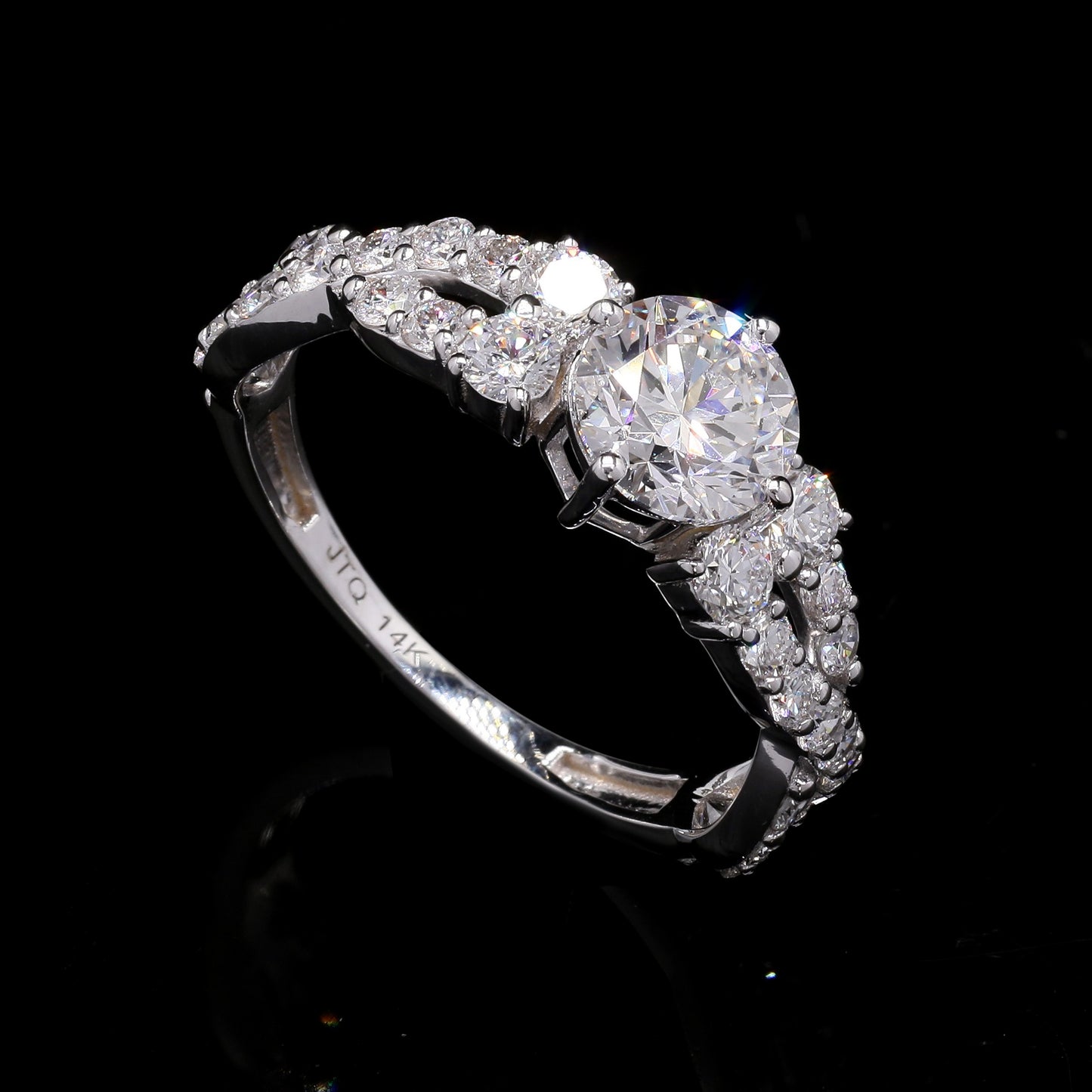 1.92 Carats Lab Grown Diamond 14K Gold Ring