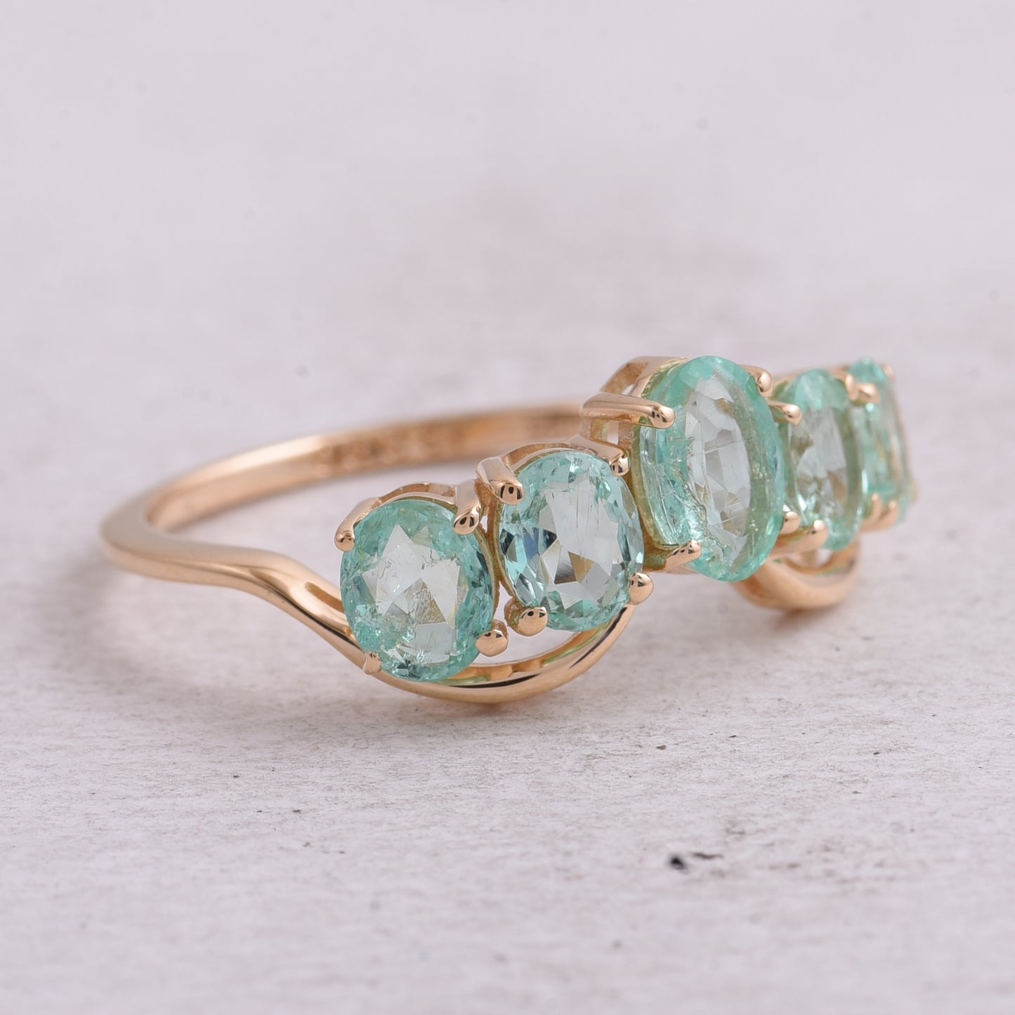 1.53 Ct Oval Natural Emerald 14K Gold Ring
