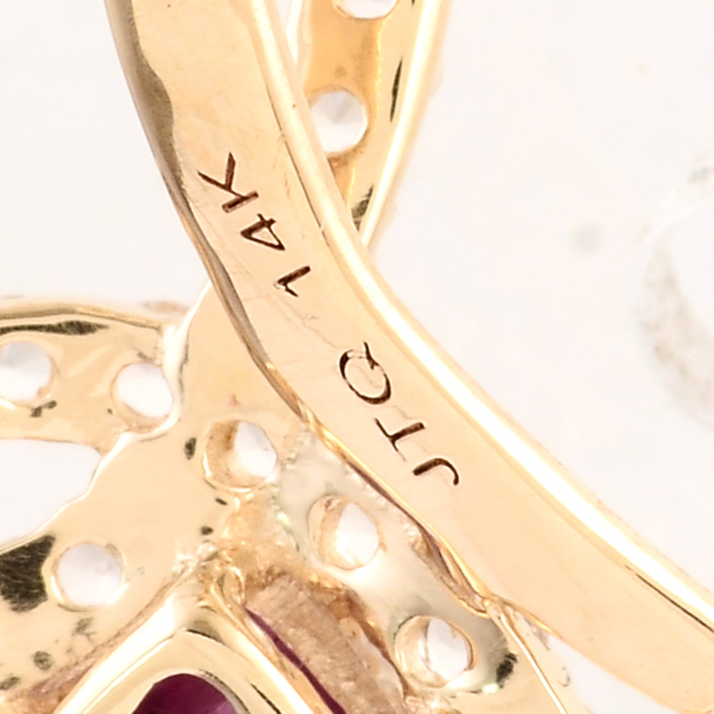 2.88 Ct Pear Ruby 14K Gold Pendant