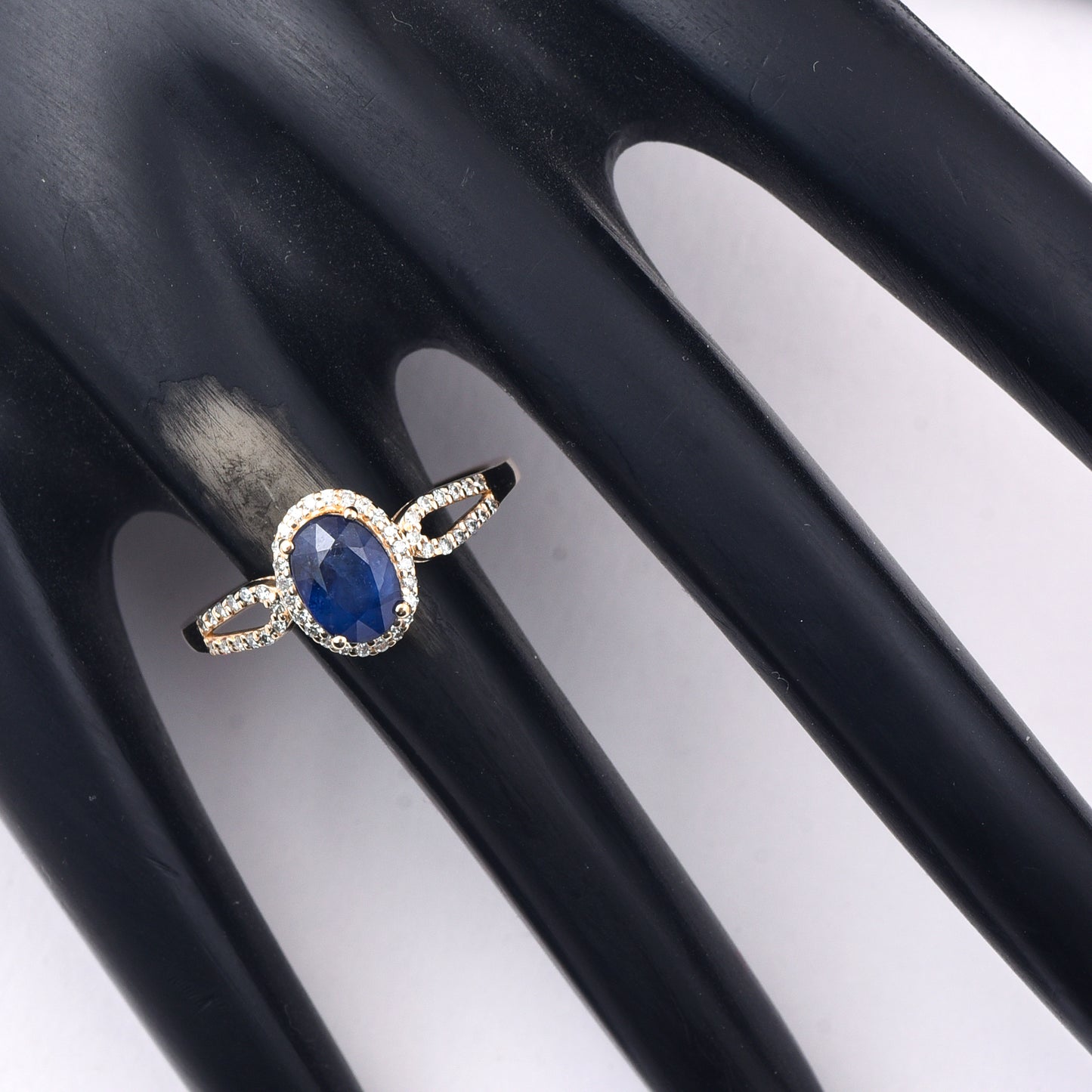 1.54 Ct Oval Mixed Cut Natural Sapphire 14K Gold Ring