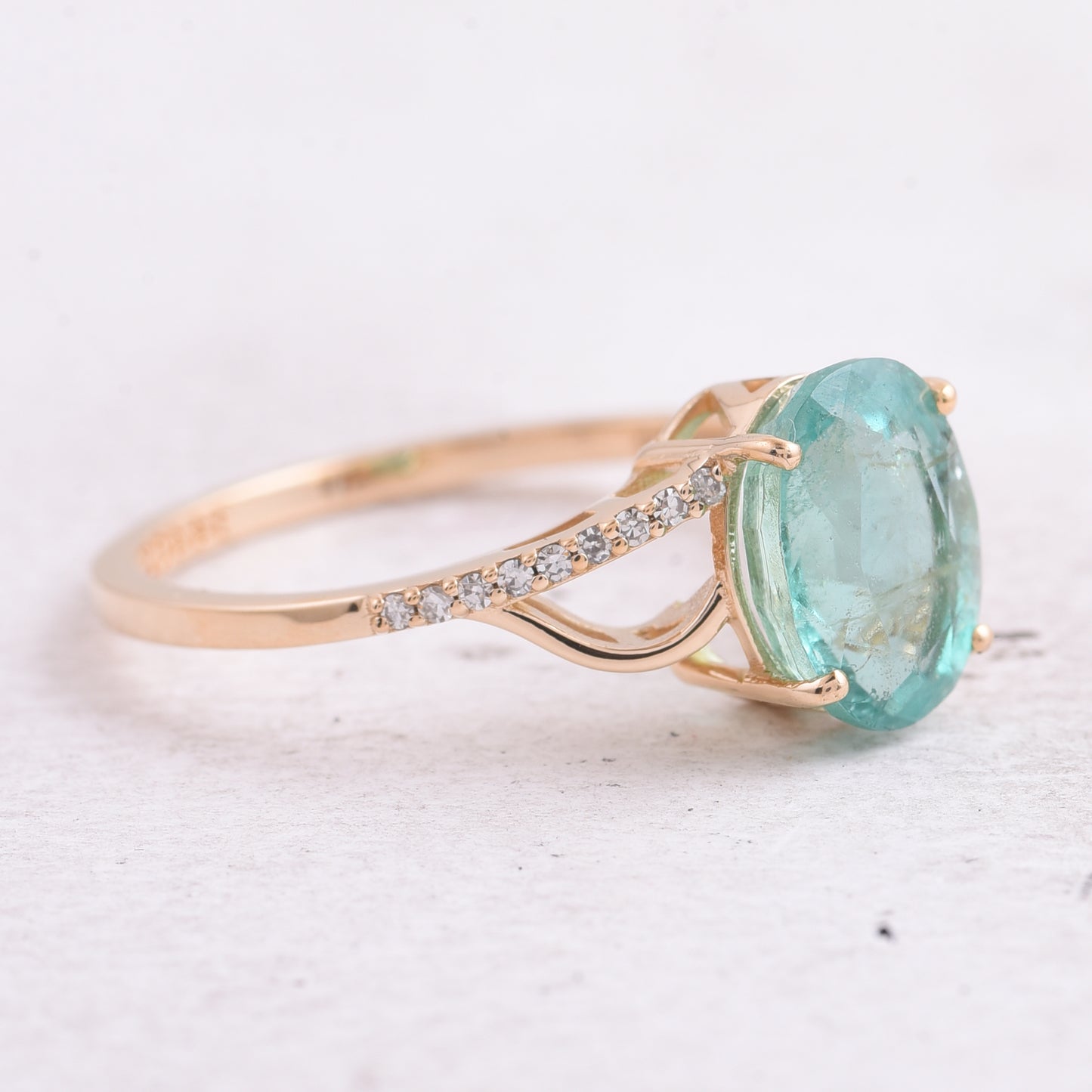 1.89 Ct Oval Mixed Cut Natural Emerald 14K Gold Ring