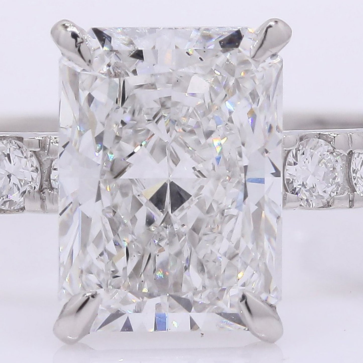 2.34 Carats Lab Grown Diamond 950 Platinum Ring