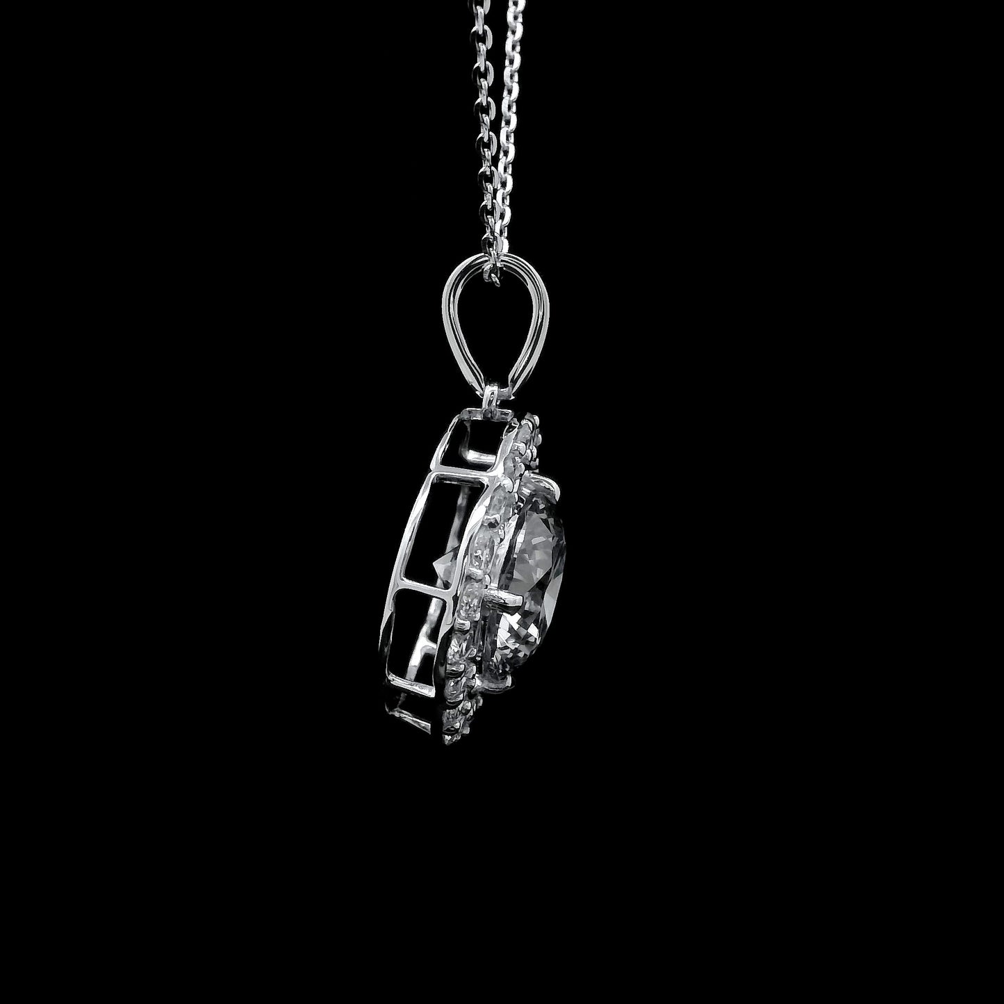2.73 Carats Lab Grown Diamond 14K Gold Pendant