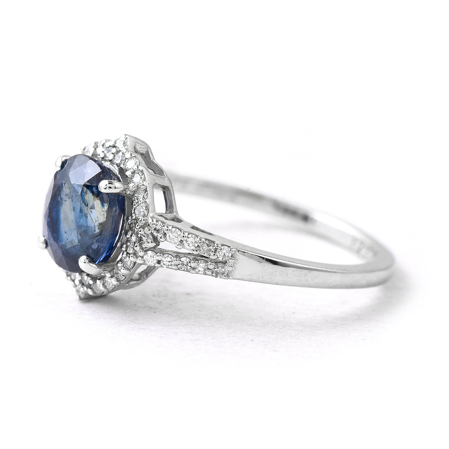 1.79 Ct Oval Sapphire 950 Platinum Ring