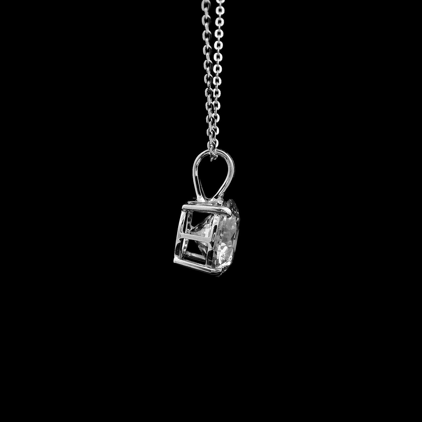 2.10 Carats Lab Grown Diamond 14K Gold Pendant