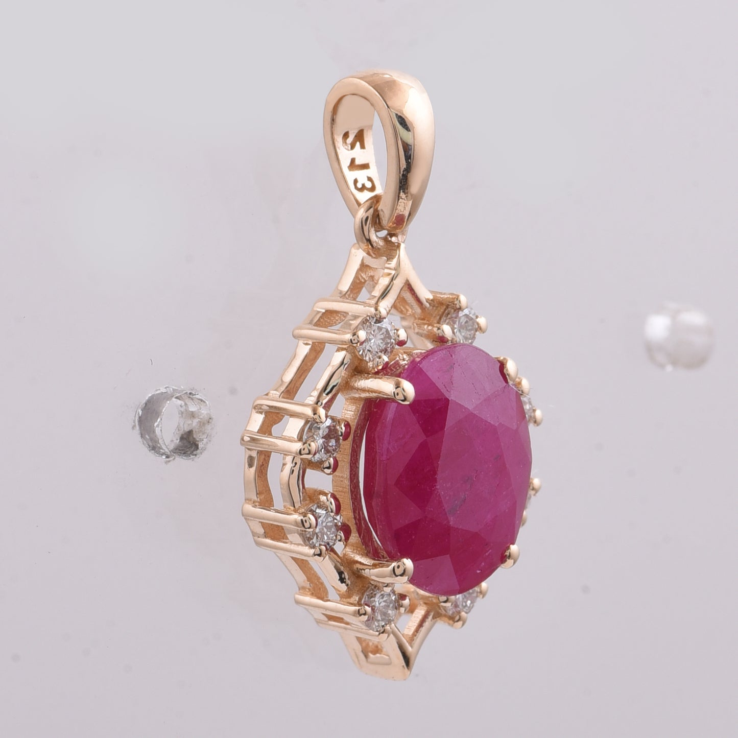 3.05 Ct Oval Natural Ruby 14K Gold Pendant