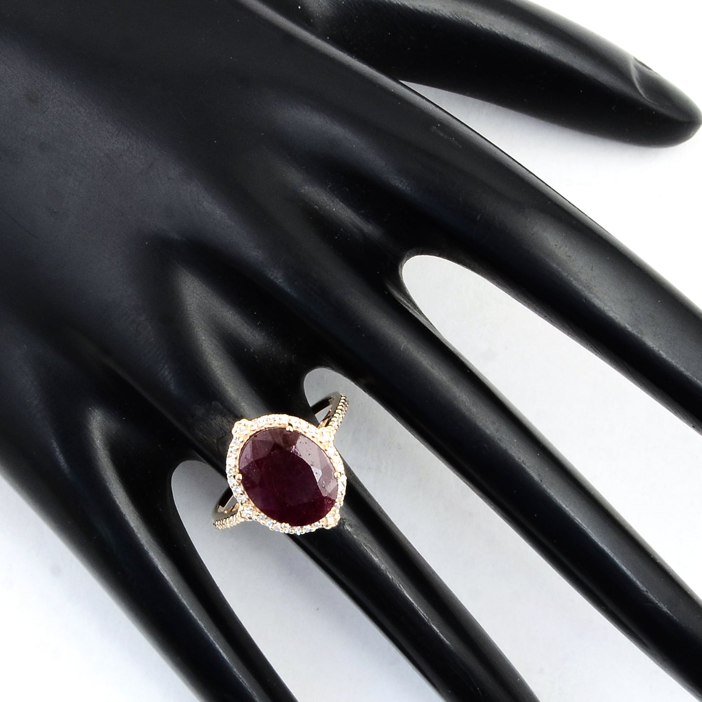 5.22 Ct Oval Mixed Cut Natural Corundum Ruby 14K Gold Ring