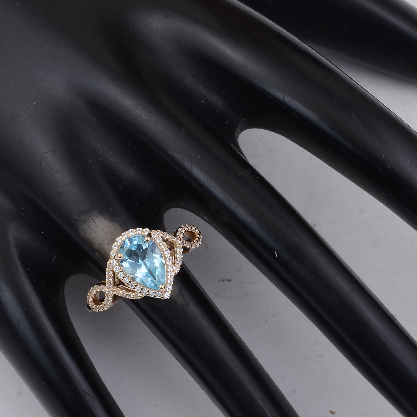 1.87 Ct Pear Blue Topaz 9K Gold Ring