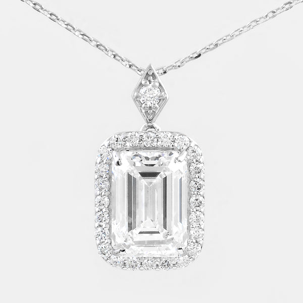 2.94 Carats Lab Grown Diamond 14K Gold Pendant