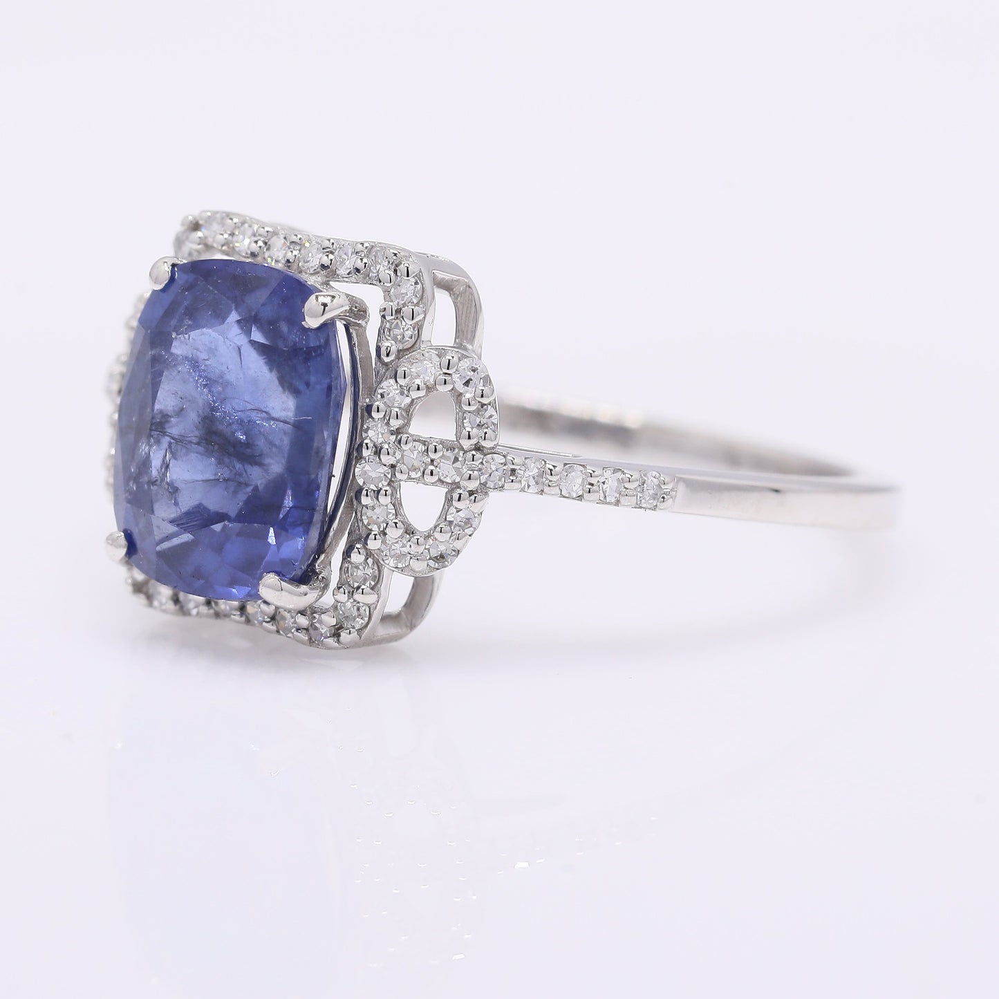 2.73 Ct Cushion Mixed Cut Natural Sapphire 950 Platinum Ring