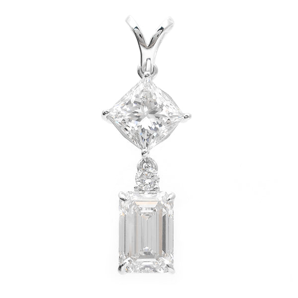 3.60 Carats Lab Grown Diamond 14K Gold Pendant