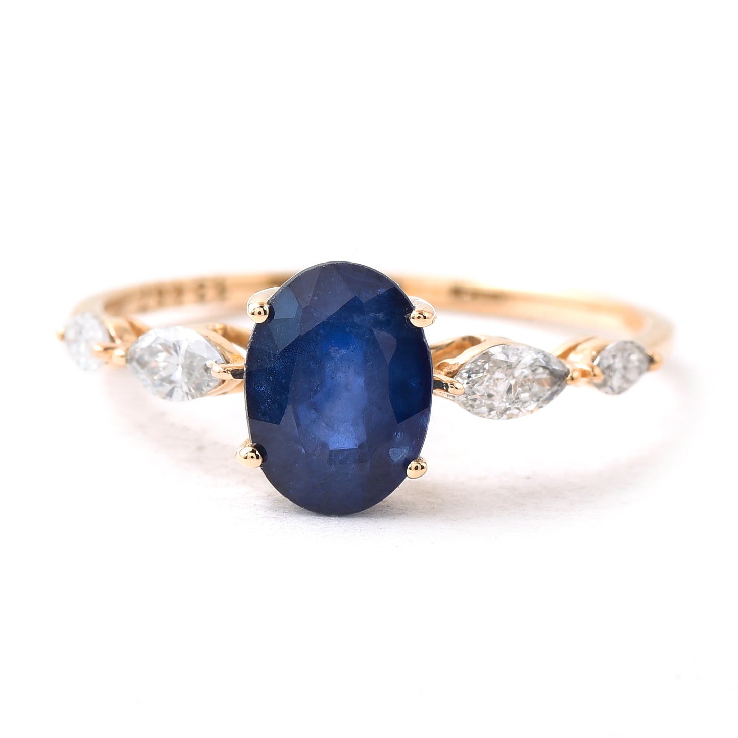 2.06 Ct Oval Sapphire 14K Gold Ring