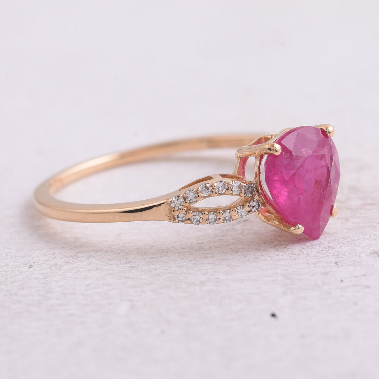 1.68 Ct Pear Natural Ruby 14K Gold Ring