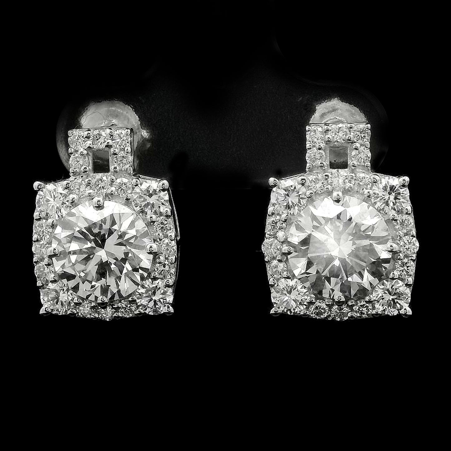 4.06 Carats Lab Grown Diamond 14K Gold Earrings