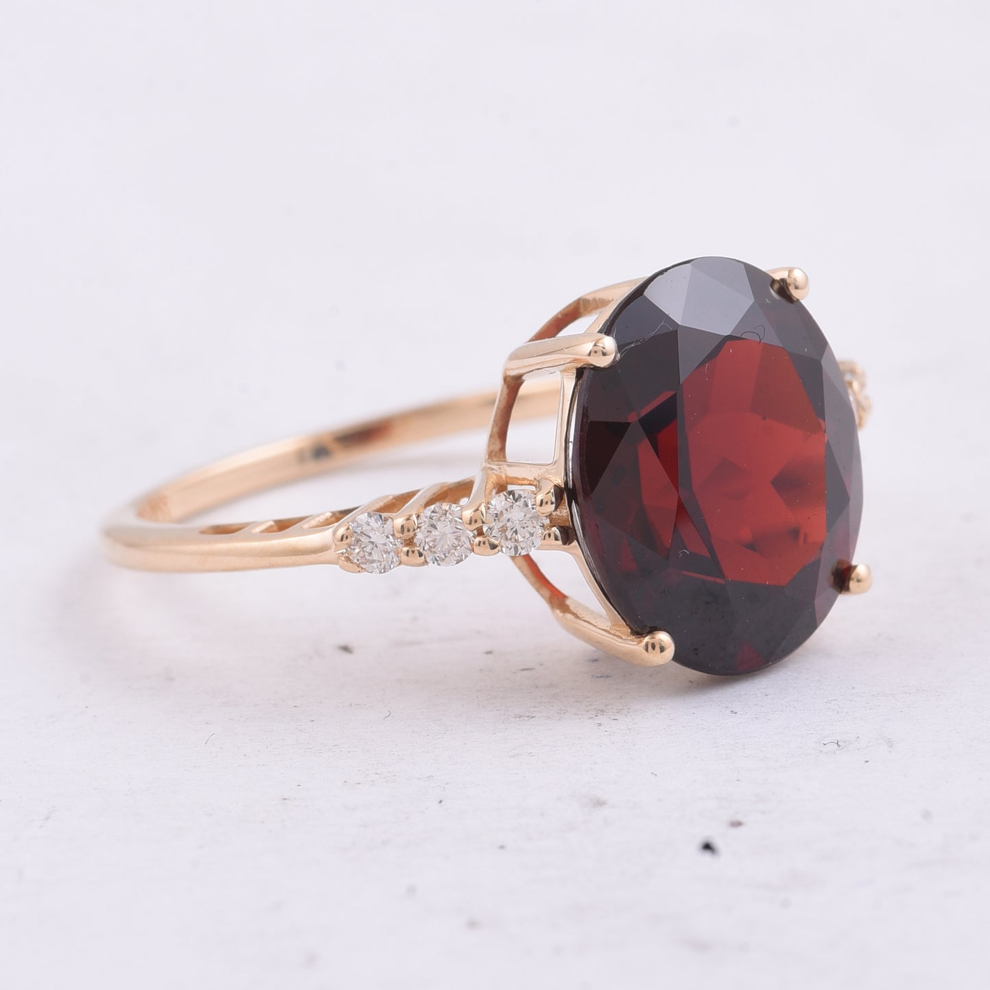 6.00 Ct Oval Natural Garnet 14K Gold Ring