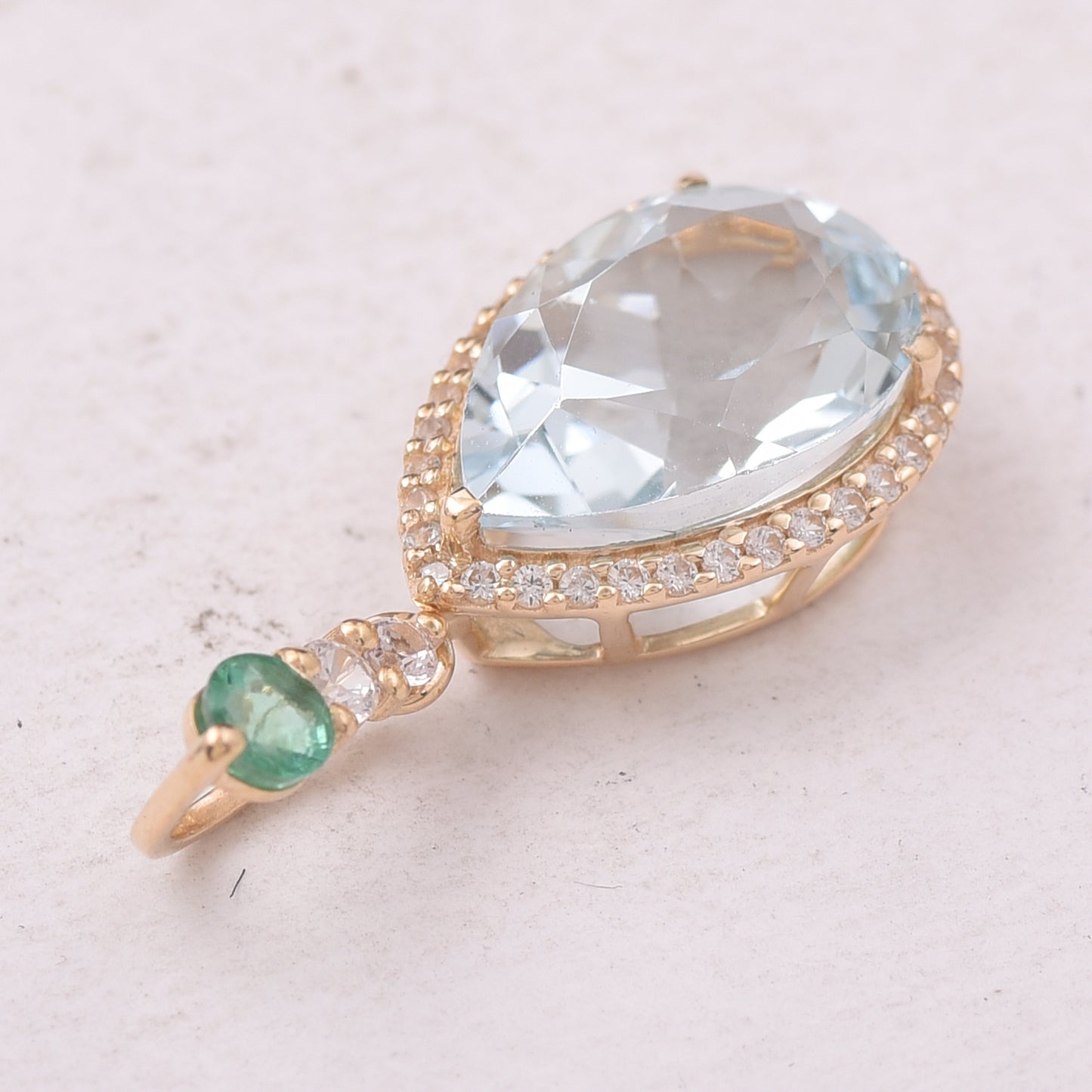 3.35 Ct Pear Aquamarine 9K Gold Pendant