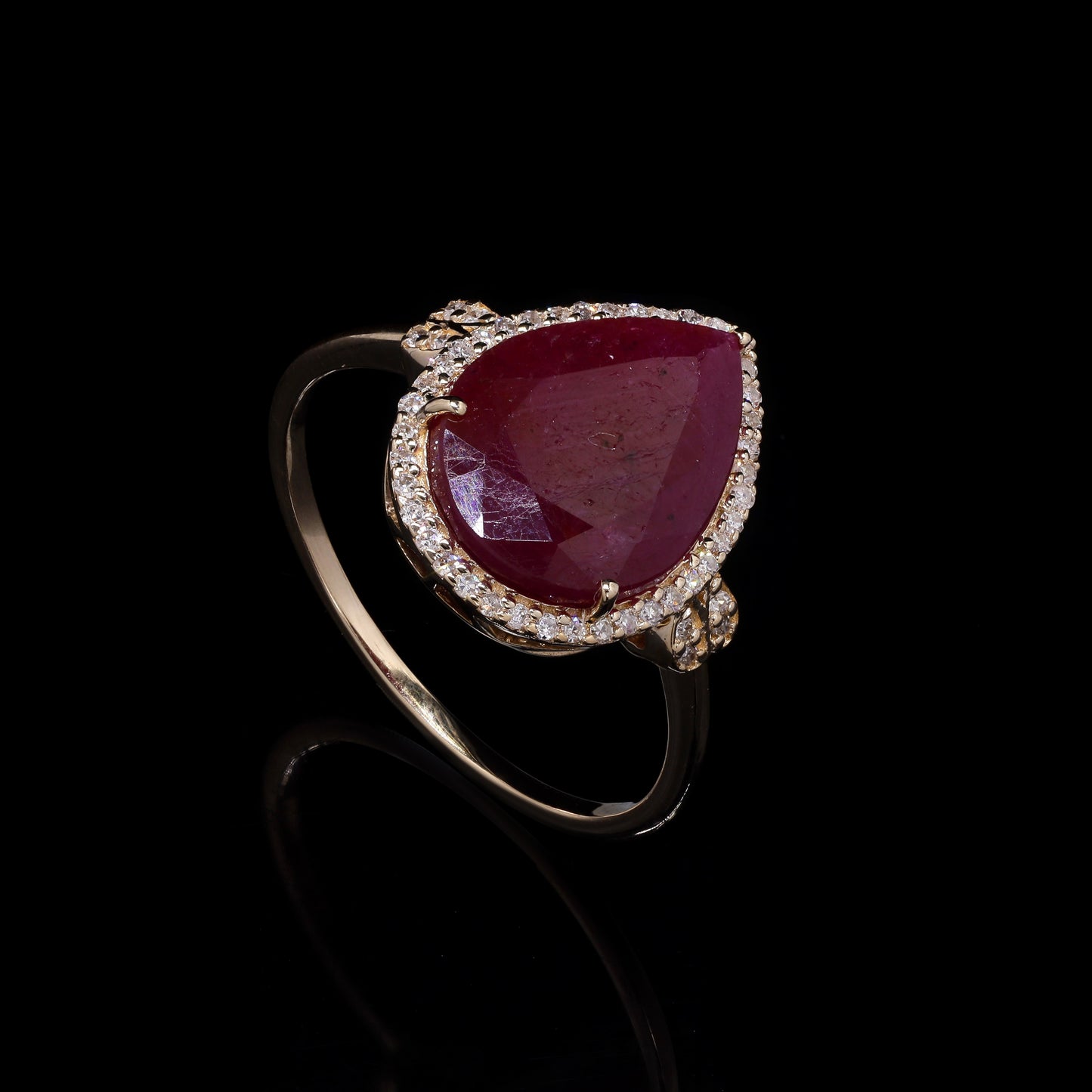 4.43 Ct Pear Mixed Cut Natural Ruby 14K Gold Ring