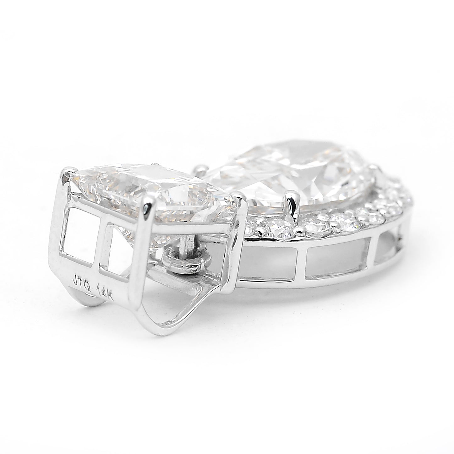 4.55 Carats Lab Grown Diamond 14K Gold Pendant