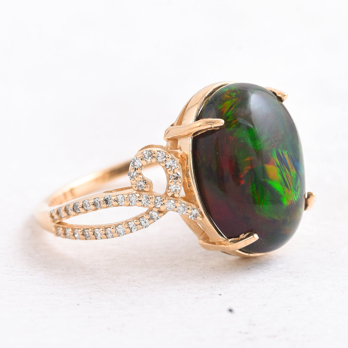 4.57 Ct Oval Cabochon Cut Natural Black Opal 14K Gold Ring