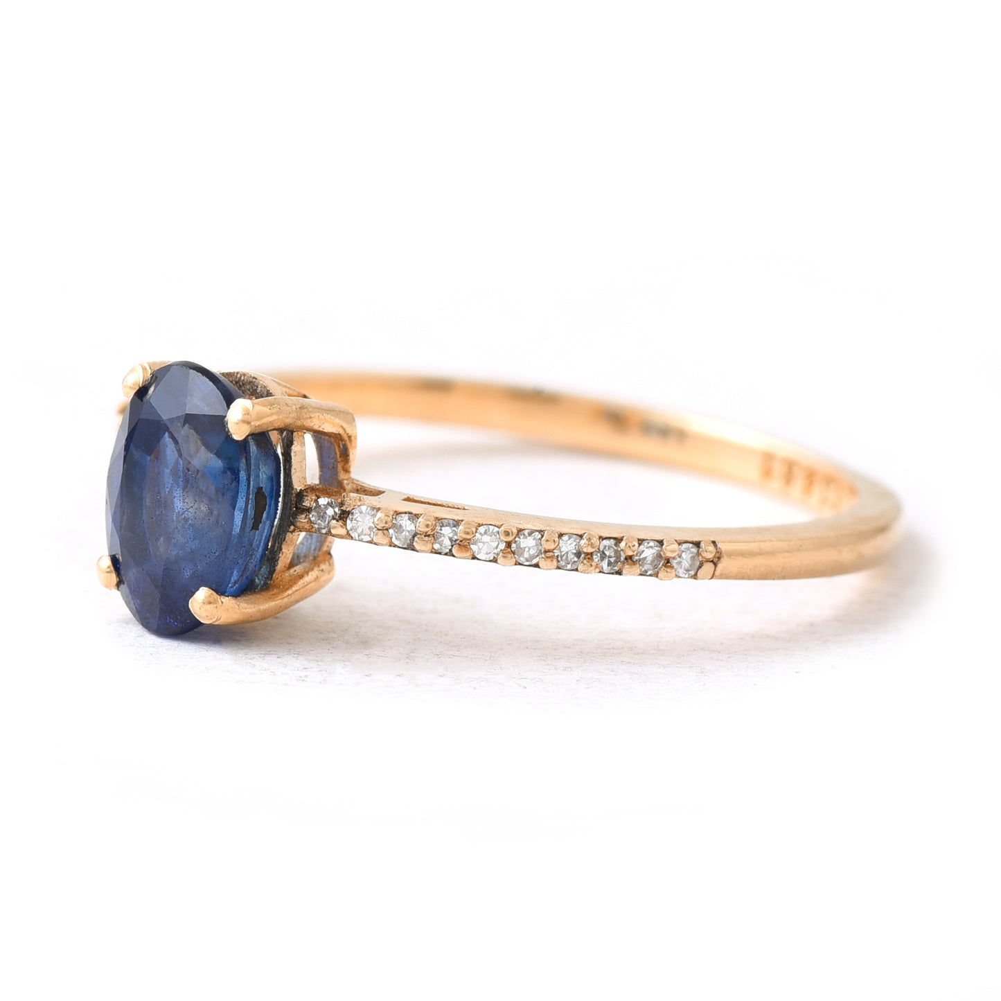 1.31 Ct Oval Sapphire 14K Gold Ring
