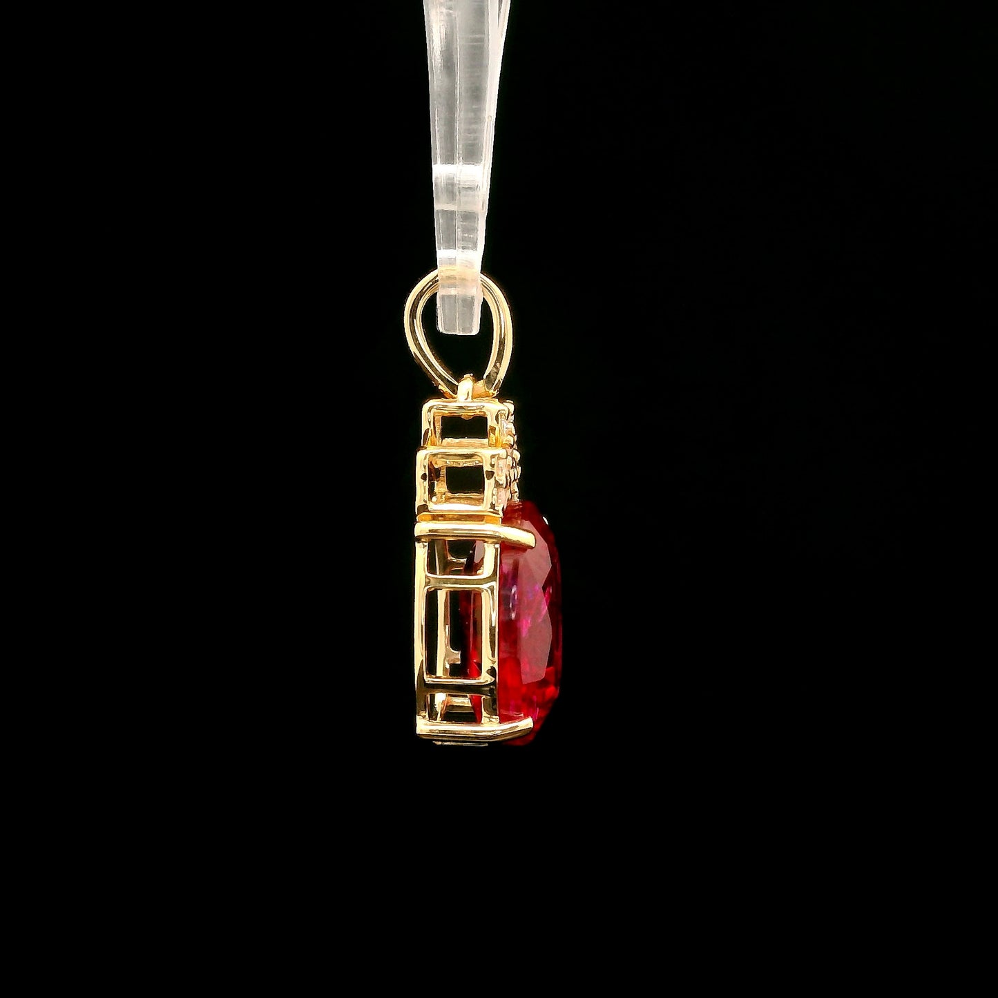 4.28 Ct Oval Mixed Cut Lab Grown Ruby 14K Gold Pendant