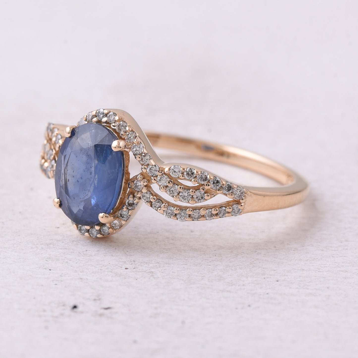 1.65 Ct Oval Mixed Cut Natural Sapphire 14K Gold Ring