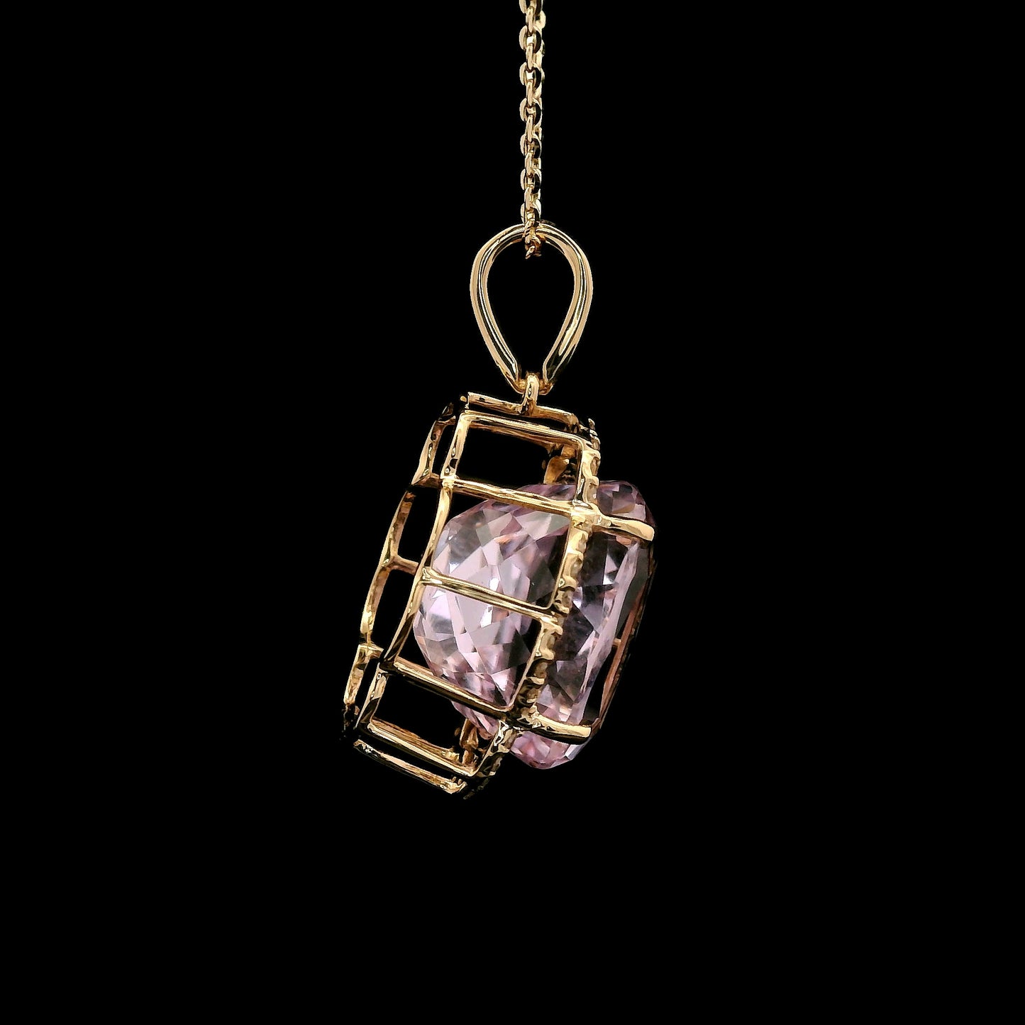 7.92 Ct Oval Kunzite 14K Gold Pendant