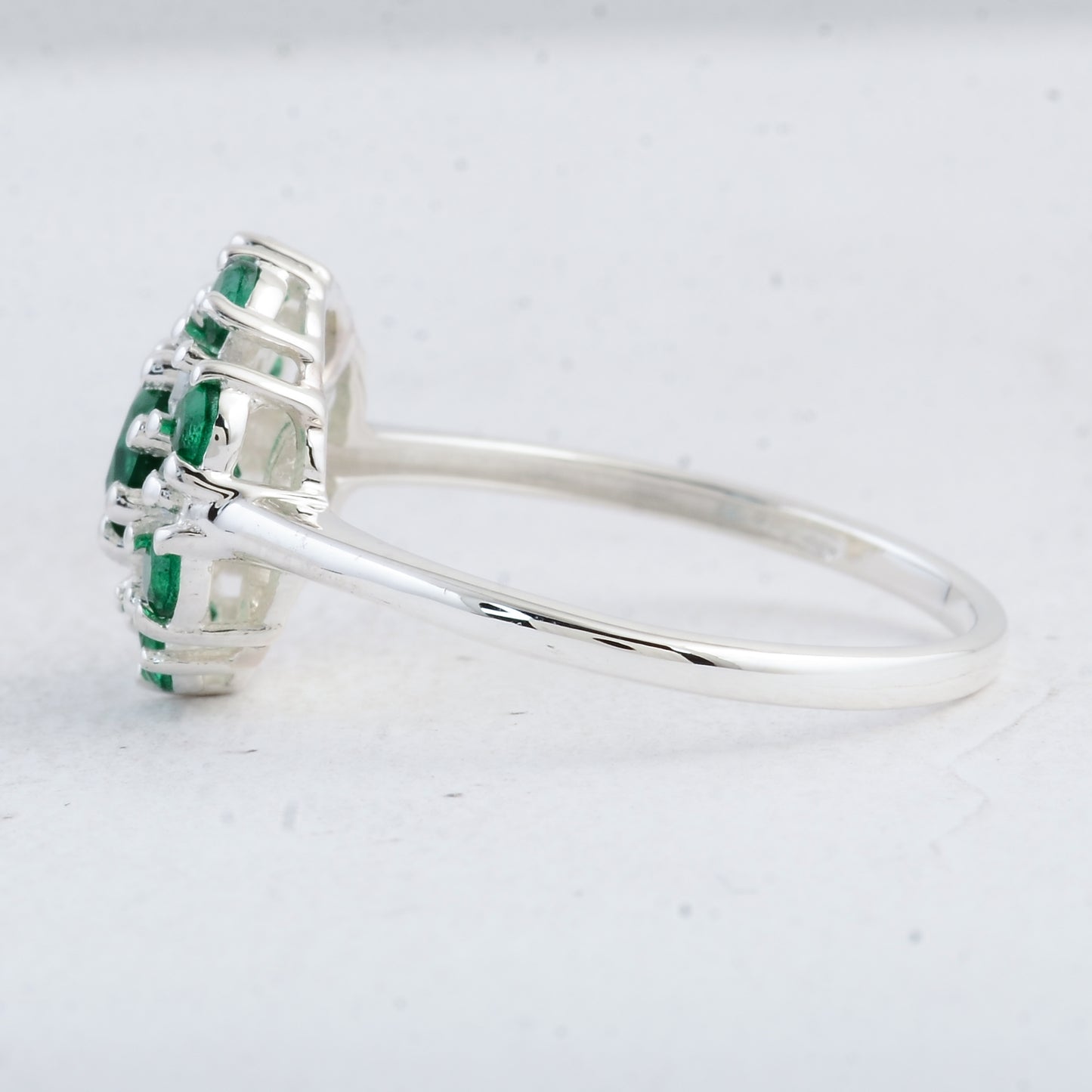 1.38 Ct Round Created Glass Emerald 925 Sterling Silver Ring