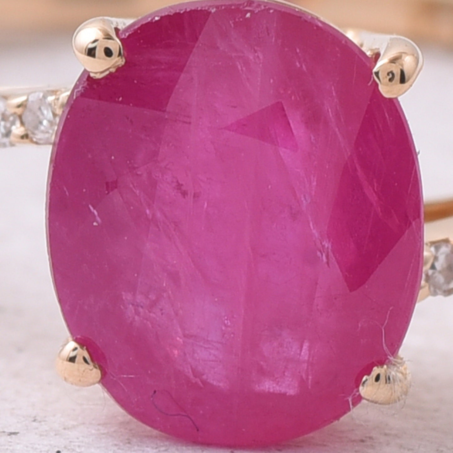 1.76 Ct Oval Natural Ruby 14K Gold Ring