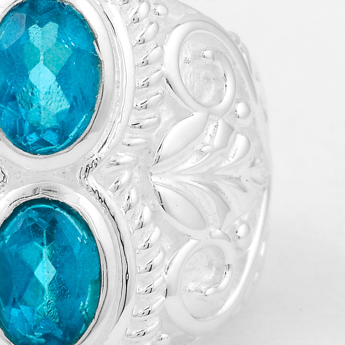 1.78 Ct Oval Pariba Topaz, 925 Sterling Silver Ring