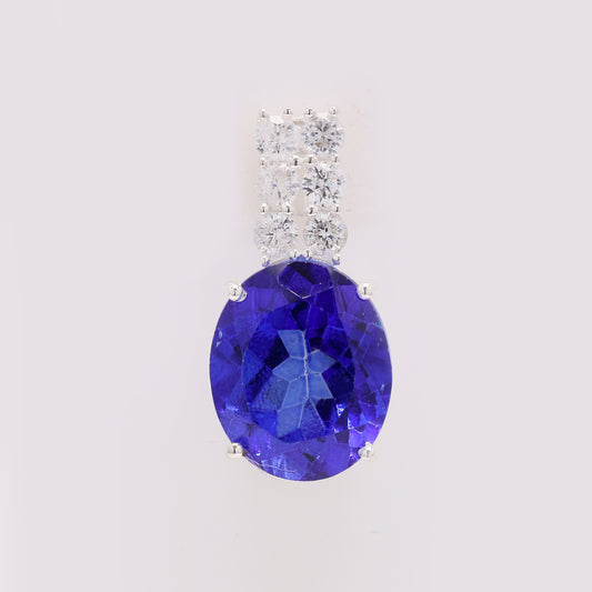 6.86 Ct Oval Tz Color Topaz 925 Silver Pendant