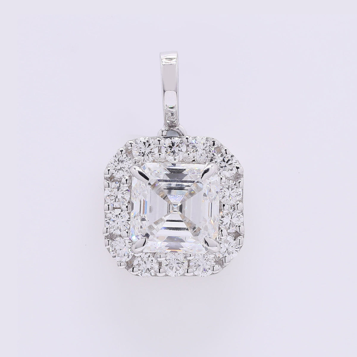 2.32 Carats Lab Grown Diamond 14K Gold Pendant