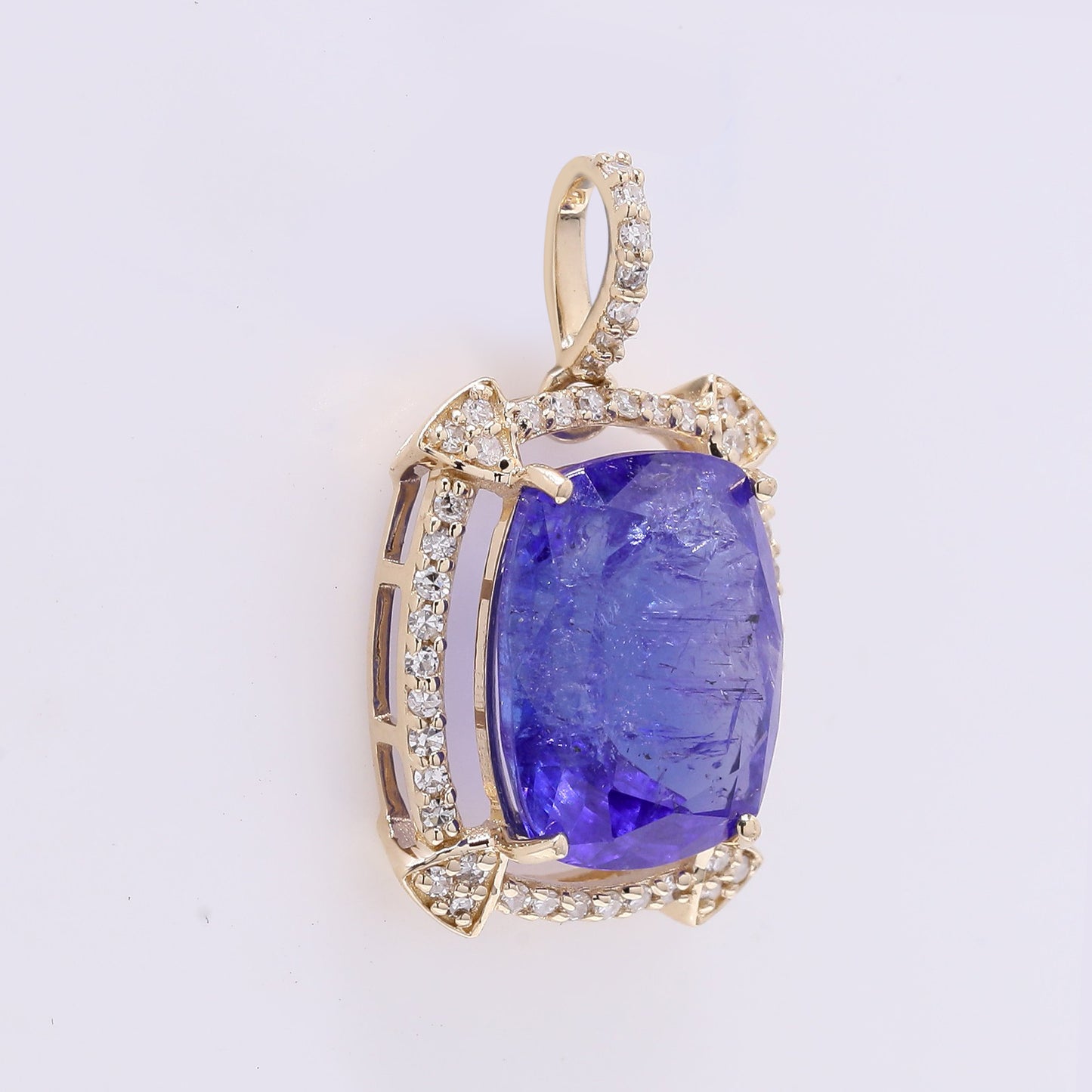 4.55 Ct Cushion Mixed Cut Natural Tanzanite 14K Gold Pendant