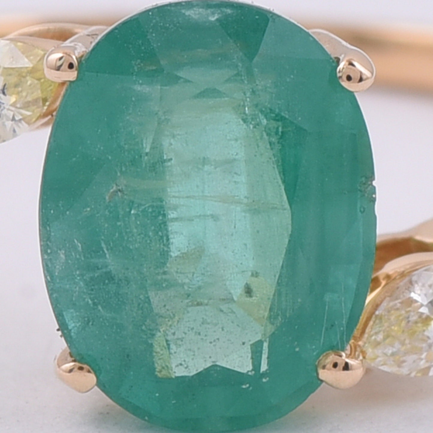 1.40 Ct Oval Natural Emerald 14K Gold Ring
