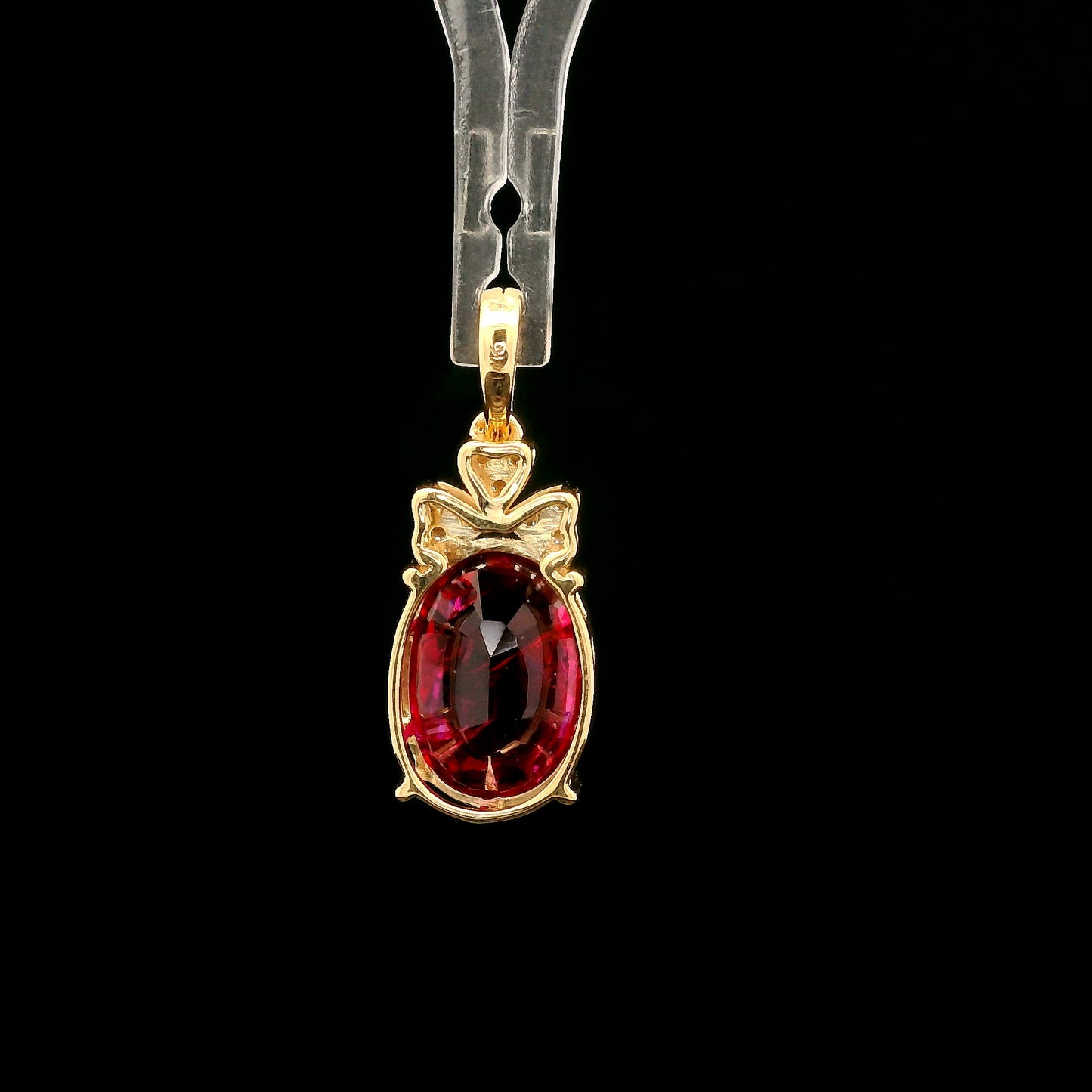 4.28 Ct Oval Mixed Cut Lab Grown Ruby 14K Gold Pendant