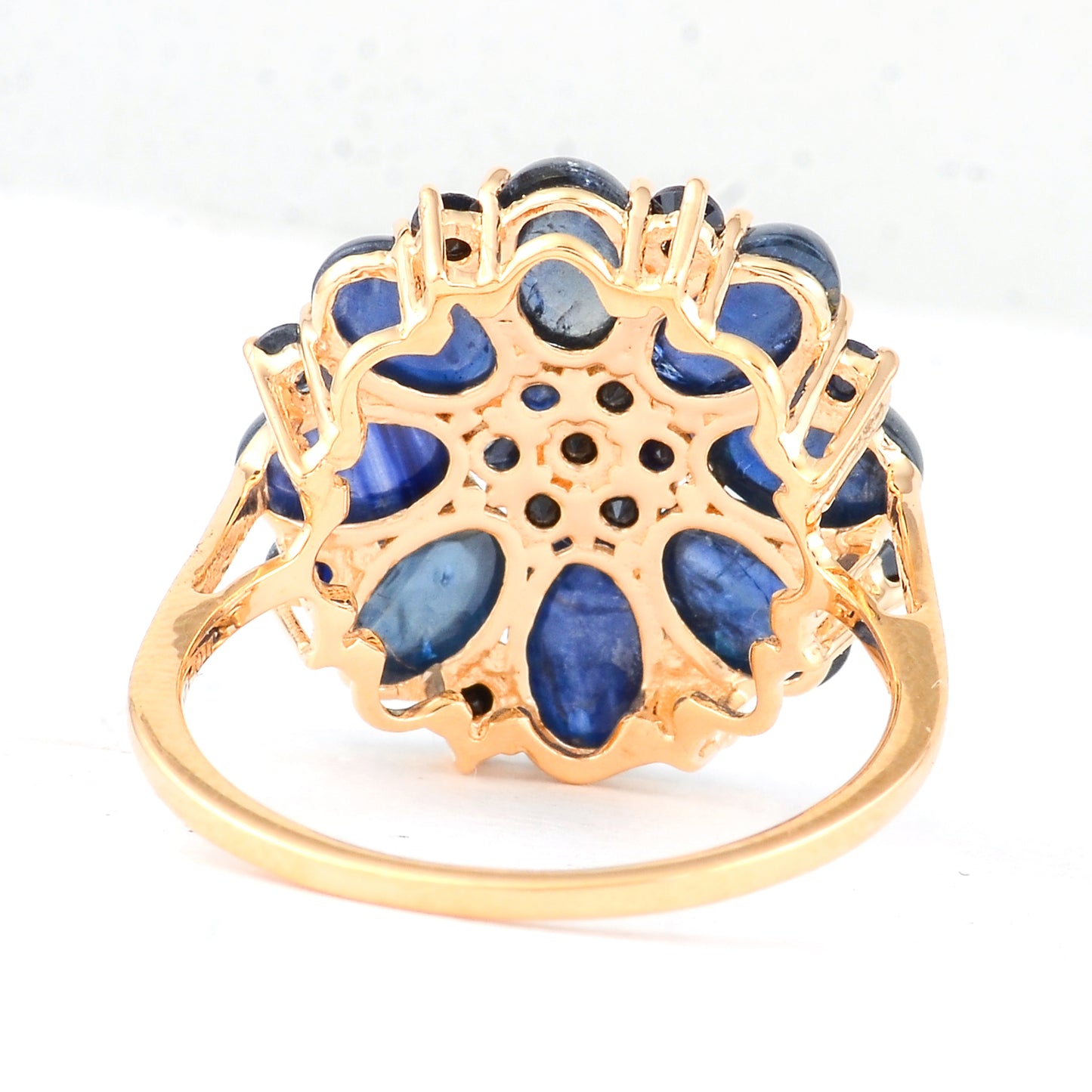 5.84 Ct Oval Sapphire 14K Gold Ring