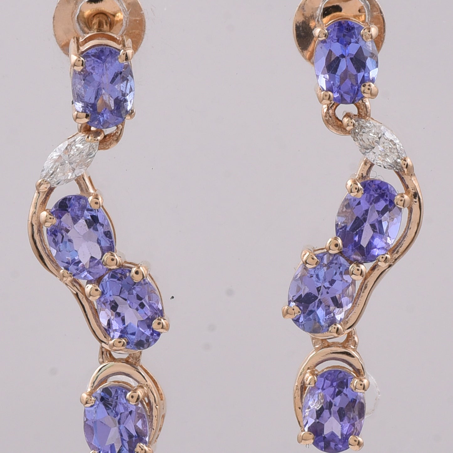 1.67 Ct Oval Natural Tanzanite 14K Gold Earrings