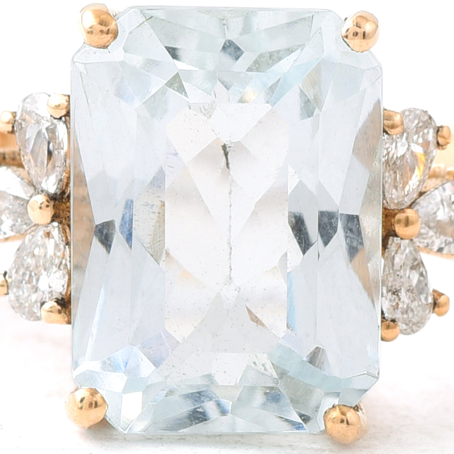 3.30 Ct Octagon Aquamarine 14K Gold Ring