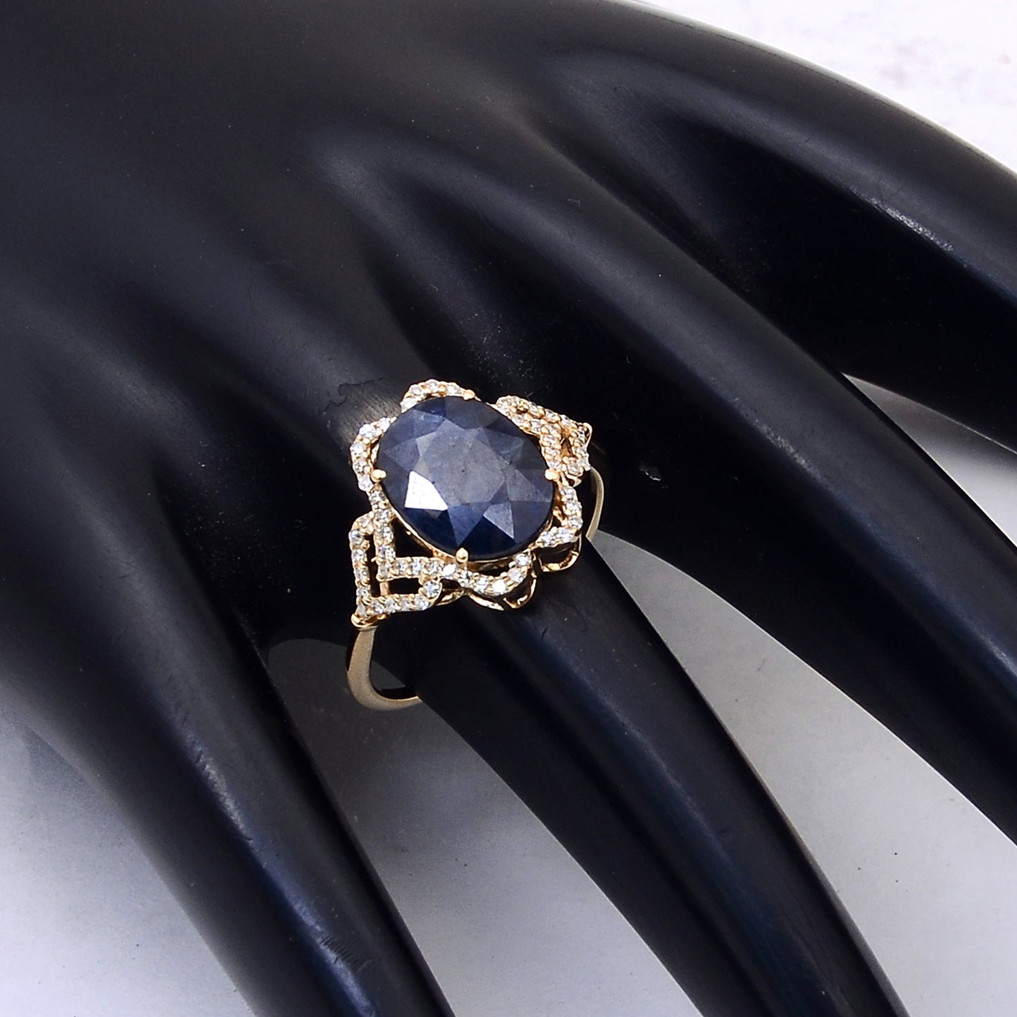 3.78 Ct Oval Mixed Cut Natural Sapphire 14K Gold Ring