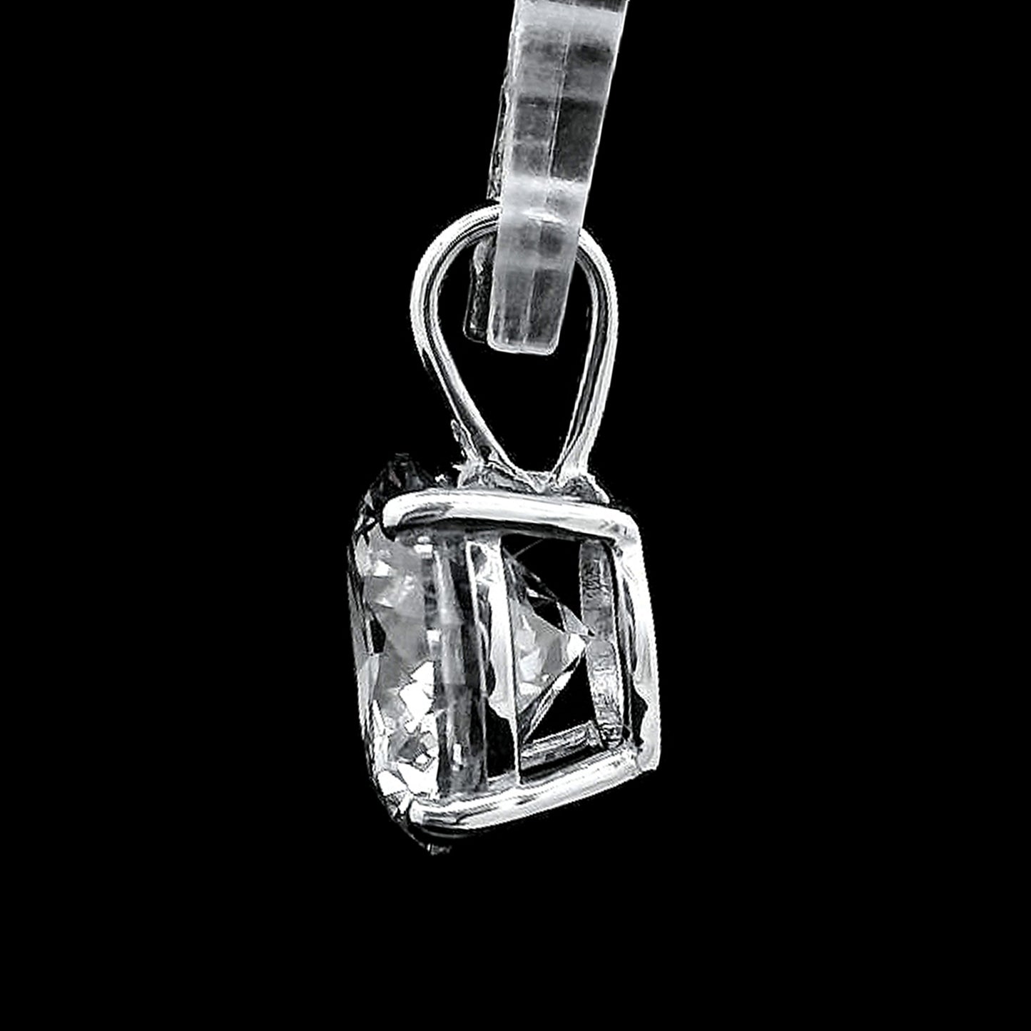 2.08 Carats Lab Grown Diamond 14K Gold Pendant