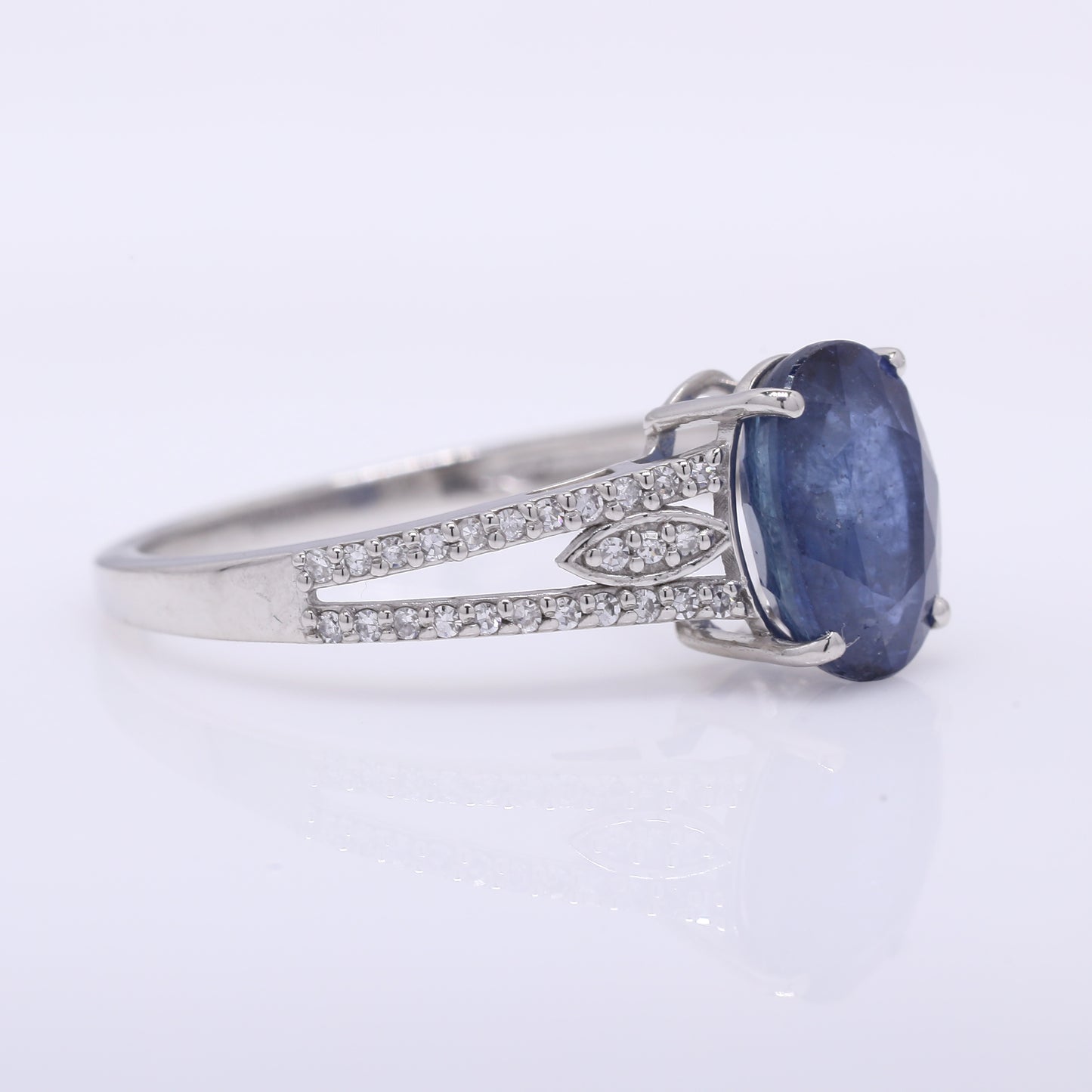2.65 Ct Oval Mixed Cut Natural Sapphire 950 Platinum Ring