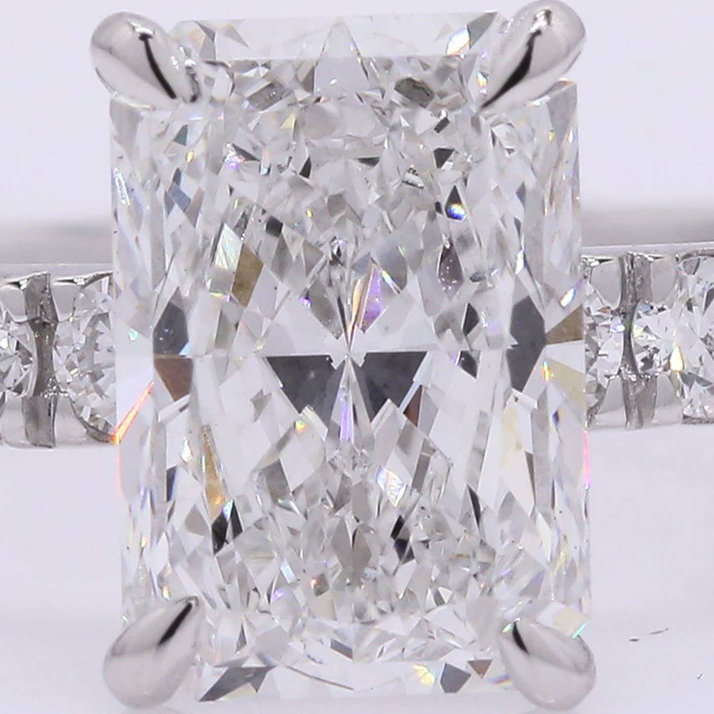 2.54 Carats Lab Grown Diamond 950 Platinum Ring